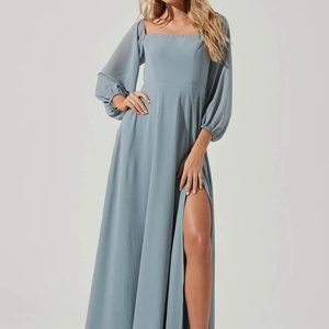 ASTR the Label Women's Lucinda Square Neck Long Sleeve Maxi Dress